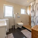 2 Bedroom Awesome Apartment In Zadar *