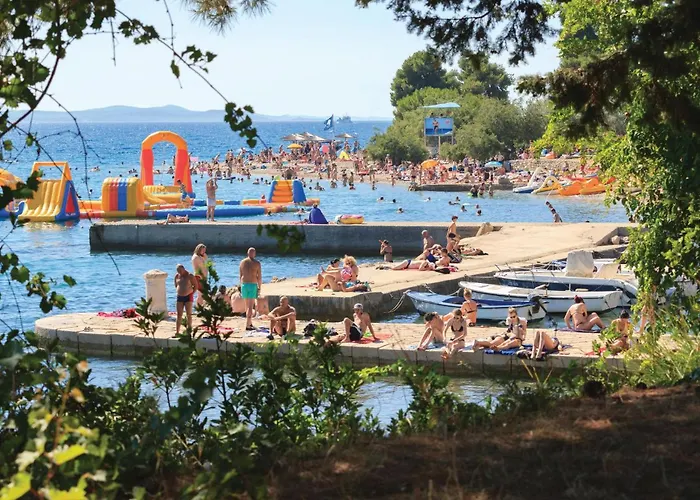 2 Bedroom Gorgeous In